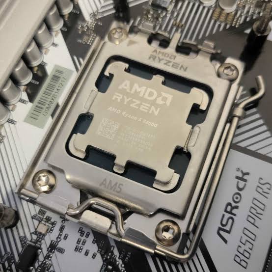 AMD Ryzen 5 8500G Review: A Genuinely Usable Gaming iGPU on AM5