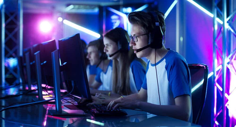 How Esports Teams and Gaming Cafes Choose Their PC Hardware: Lessons for Home Builders
