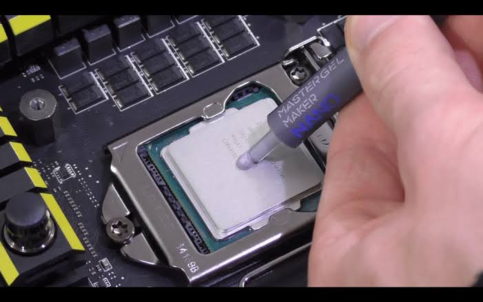 How to Tell If You Need to Reapply Thermal Paste (And How Often)